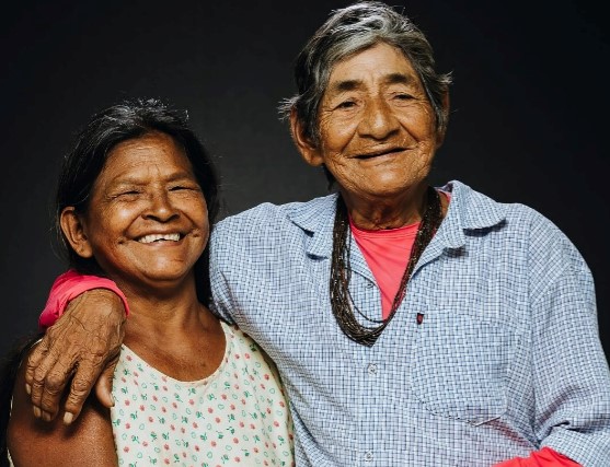 RETRATO SOLIDÁRIO: Projeto leva ensaio fotográfico gratuito a aldeia indígena de RO