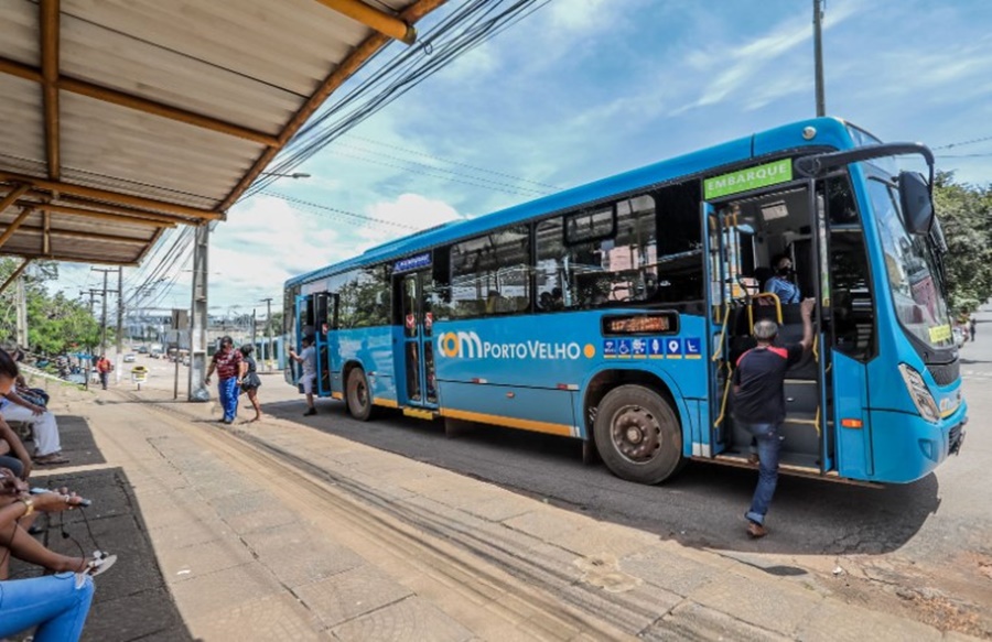 ÔNIBUS: Conheça quais são os pontos de recarga de cartão de transporte coletivo