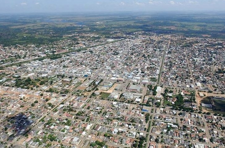 ELEIÇÕES 2024: Carla Redano lidera pesquisa eleitoral em Ariquemes