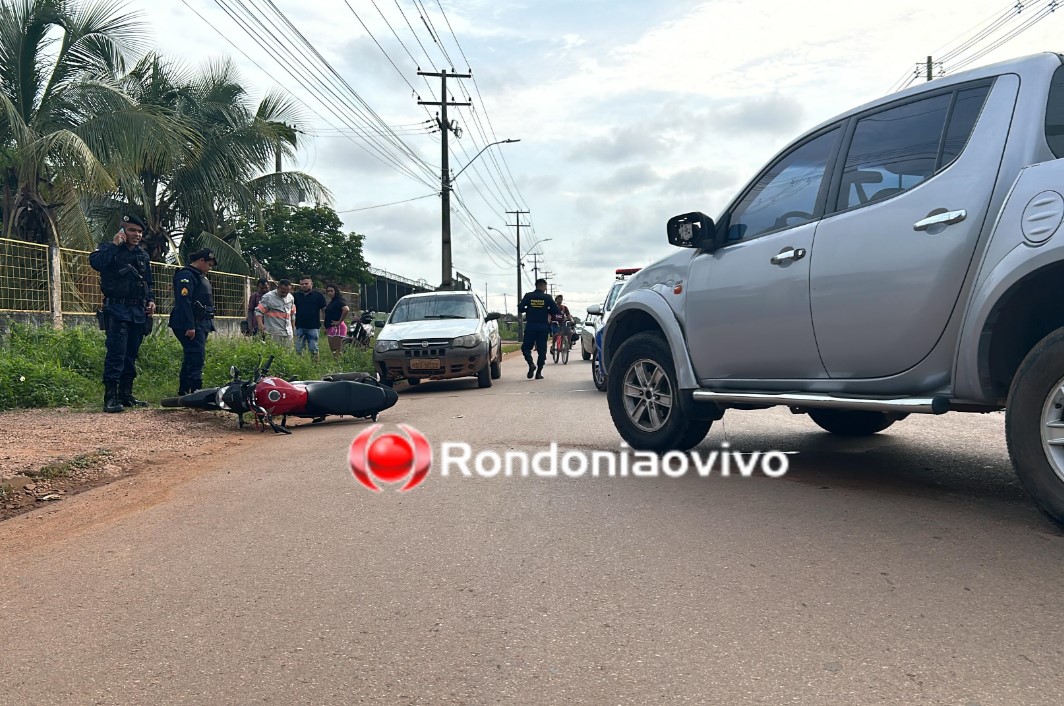 URGENTE: Motociclista quebra a perna após colisão com caminhonete