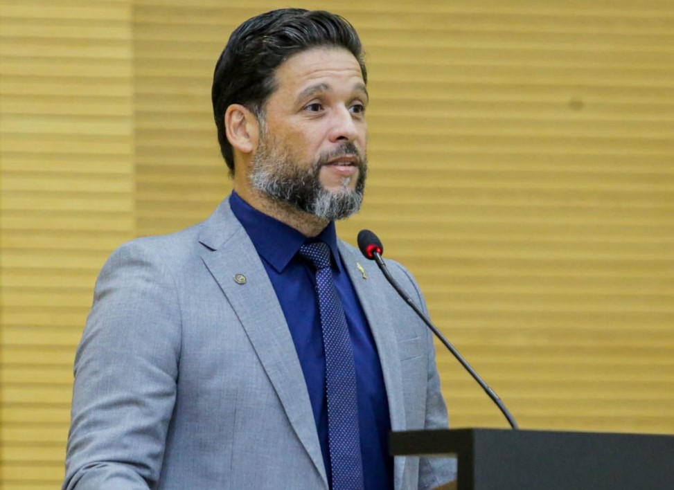 DELEGADO CAMARGO: Alero decreta luto oficial pelo Papa Francisco após requerimento do deputado