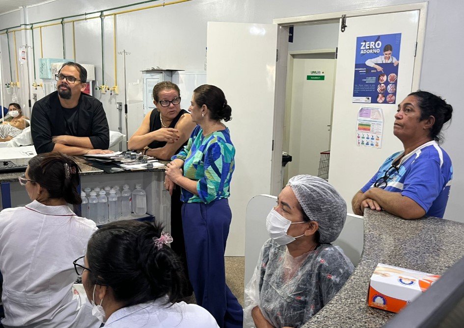 ELLIS REGINA: Vereadora fiscaliza unidades de saúde da capital