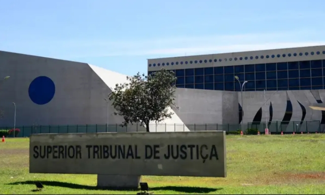 JUSTIÇA: STJ garante liberdade de imprensa e barra censura a críticas a agentes públicos