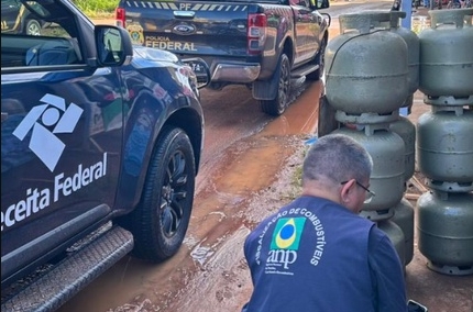 AÇÃO: Atuação conjunta fiscaliza comércio de combustíveis em RO