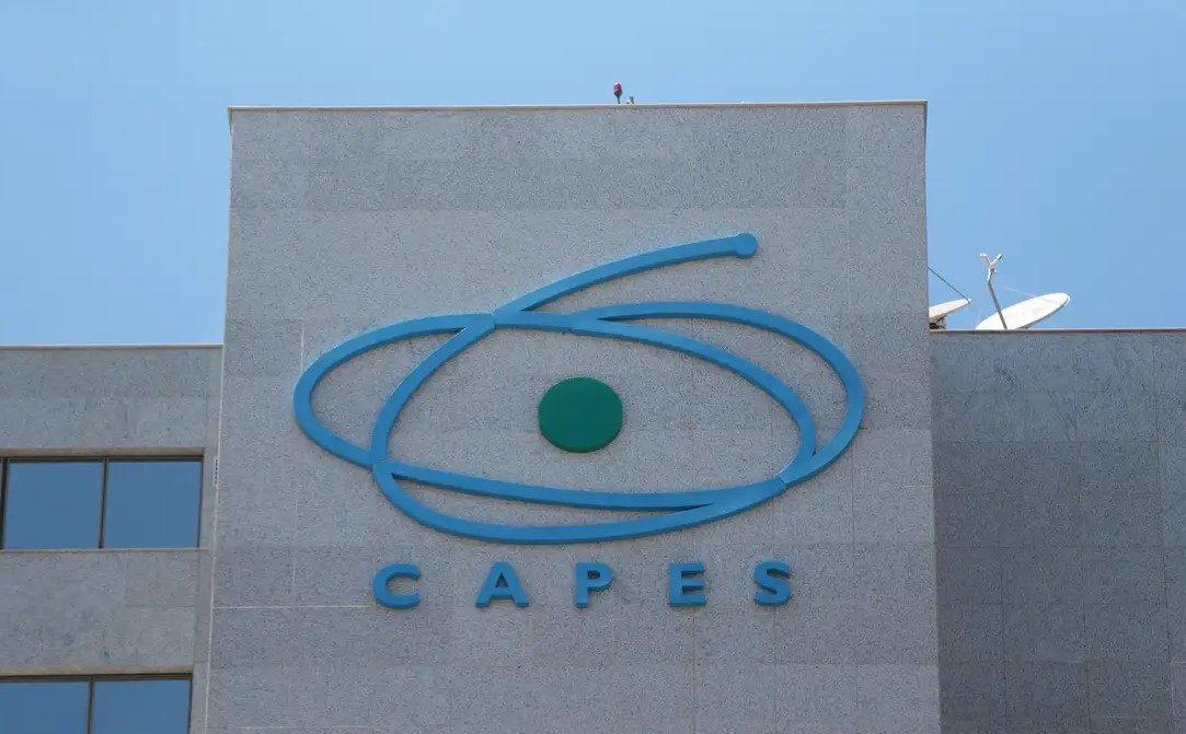 CAPES: 96 brasileiros desistiram de doutorado sanduíche nos EUA