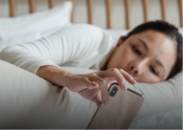 APODRECER NA CAMA: Novo comportamento da geração Z que divide especialista