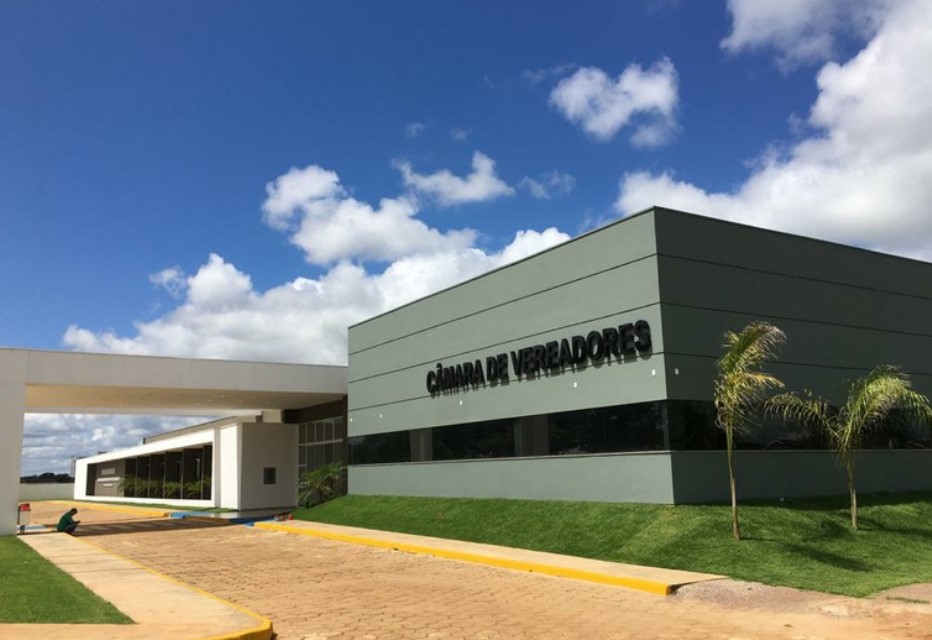 REDES SOCIAIS: Sessão da Câmara de Vilhena repercute por resistência ao Executivo