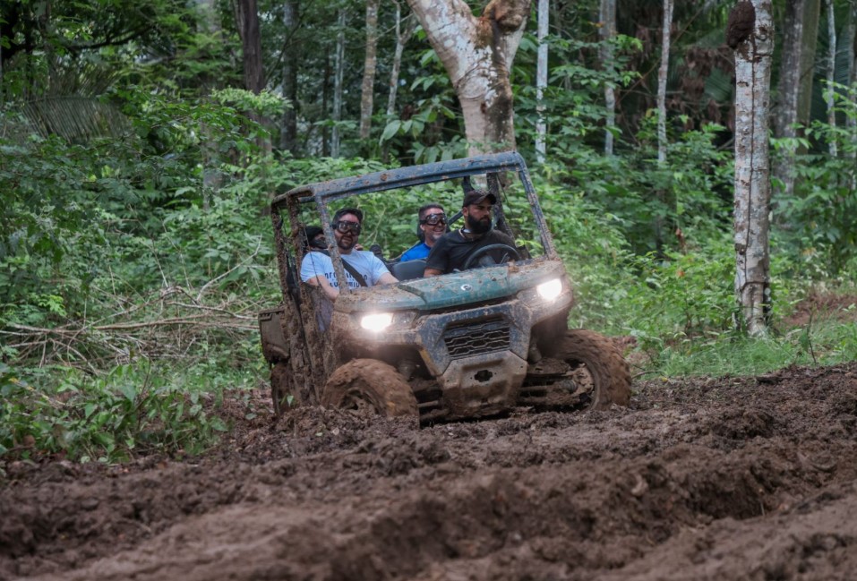 LAZER: Prefeito visita Parque Natural e destaca importância do Safari Ecológico