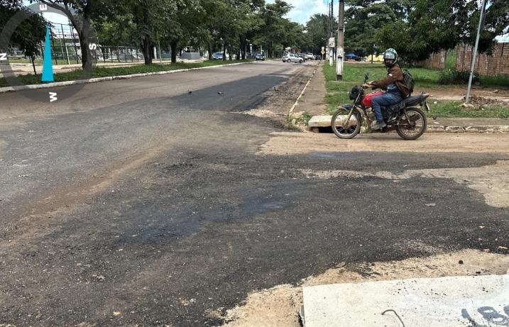 ZÉ PAROCA: Prefeitura repara vazamento de esgoto na avenida Imigrantes