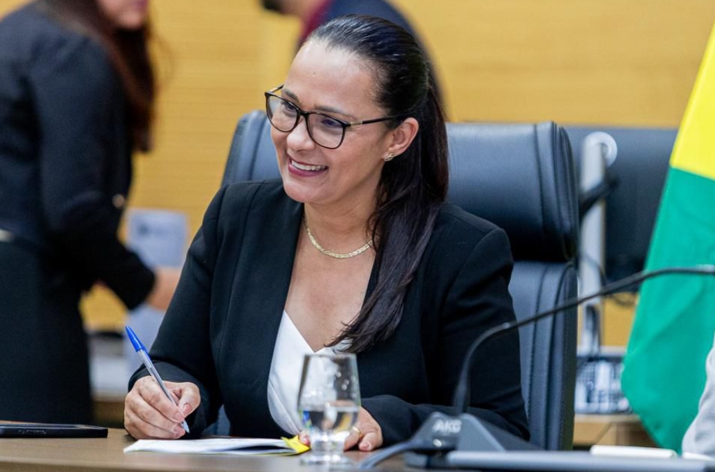 ROSANGELA DONADON: Deputada viabiliza veículo para reforçar atendimento no município de Parecis