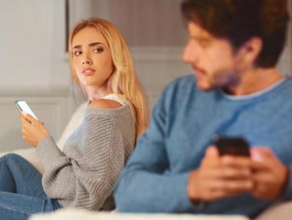 CIÚME SILENCIOSO: Aquele sentimento secreto e o que ele revela sobre você