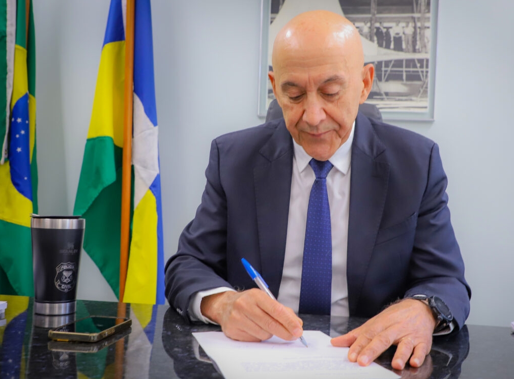 CONFÚCIO MOURA: Senador fortalece a saúde com projetos inovadores e de impacto social