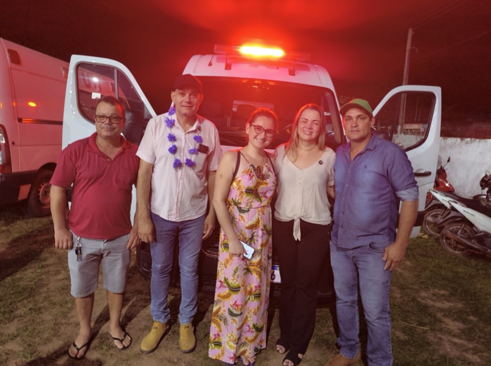 CLÁUDIA DE JESUS: Emenda de deputada garante ambulância para Seringueiras