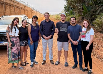 ZÉ PAROCA: Vereador visita condomínio Terra Brasil para ouvir demandas