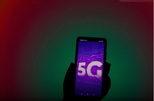 CONECTIVIDADE: Nova licitação vai levar sinal de celular e internet a 1,2 milhão de pessoas 