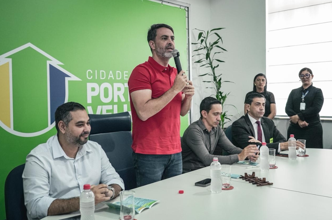 SOLENIDADE: Prefeitura de PVH contrata novos professores para reforçar rede municipal