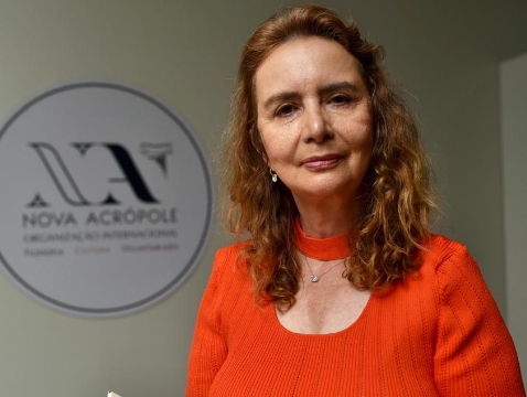 Filosofando até com o carnaval?!? - por Lúcia Helena Galvão