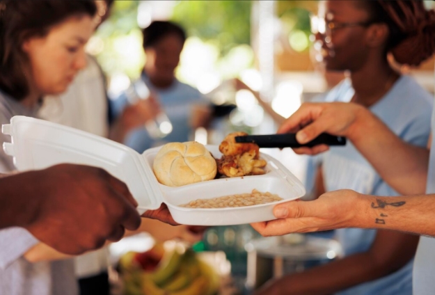 PROGRAMA SOCIAL: EUA gastam mais com auxílio alimentar que Brasil com Bolsa Família