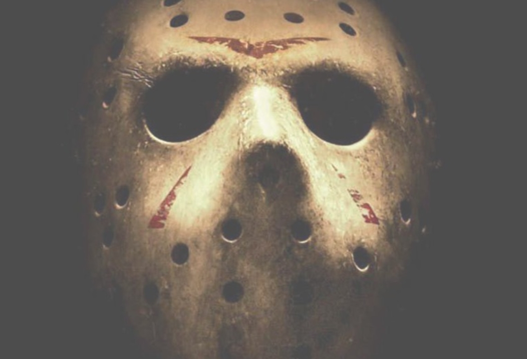 SEXTA-FEIRA 13: Um filme barato e caótico que se transformou num clássico - Por Marcos Souza