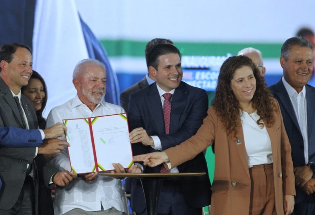 SERVIDOR PÚBLICO: Lula sanciona lei que reestrutura carreiras e cria mais de 24 mil novos cargos