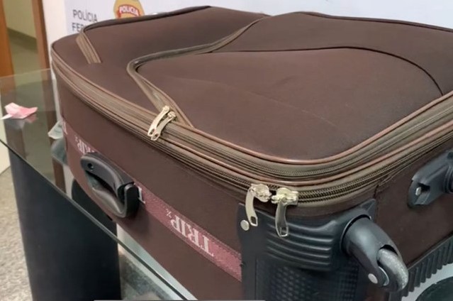 TRÁFICO: Amazonense é presa em aeroporto ao tentar embarcar com 3 kg de cocaína