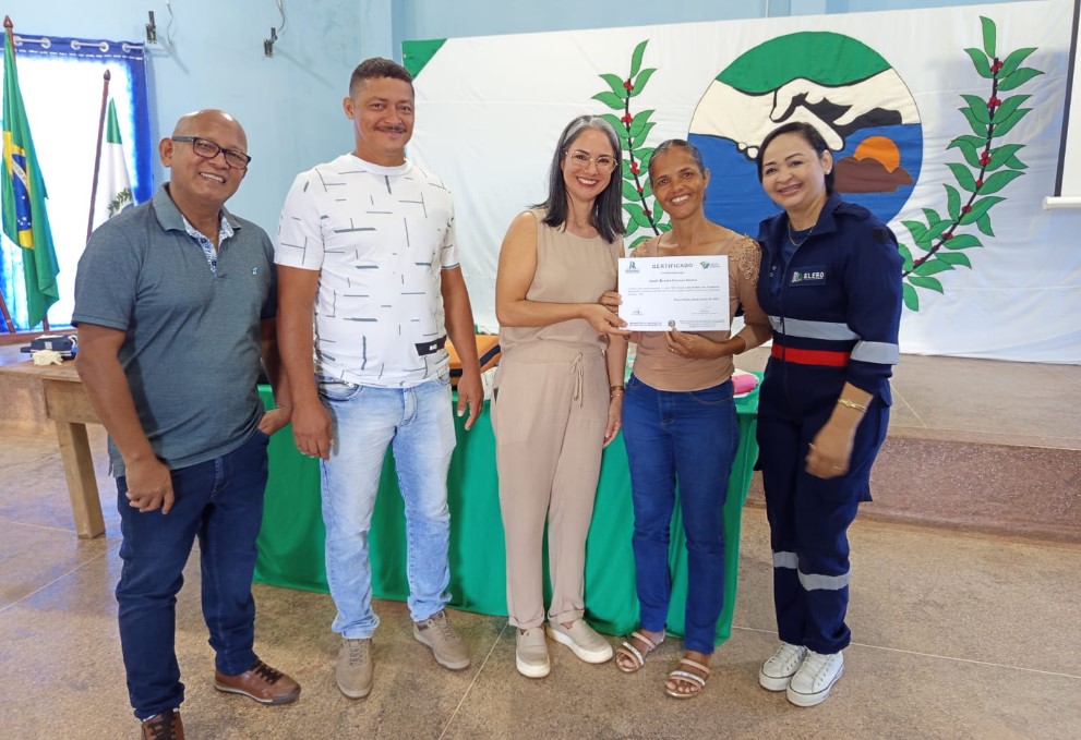 ITAPUÃ DO OESTE: Cerca de 140 servidores da educação participam de curso Lei Lucas