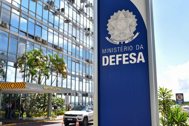 MINISTÉRIO DA DEFESA: Inscrições para vagas com salário de até R$ 7 mil terminam na próxima semana