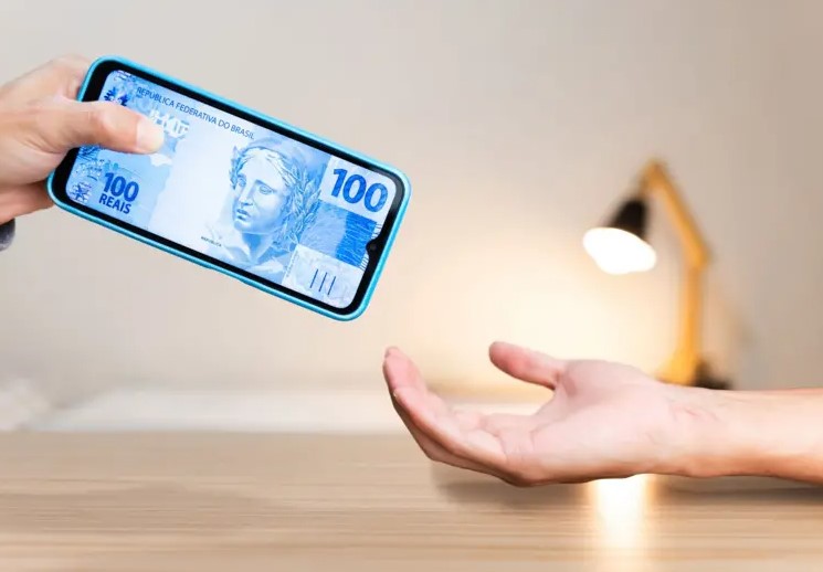 PIX: Brasil pode ter inventado o futuro do dinheiro, diz Nobel de Economia