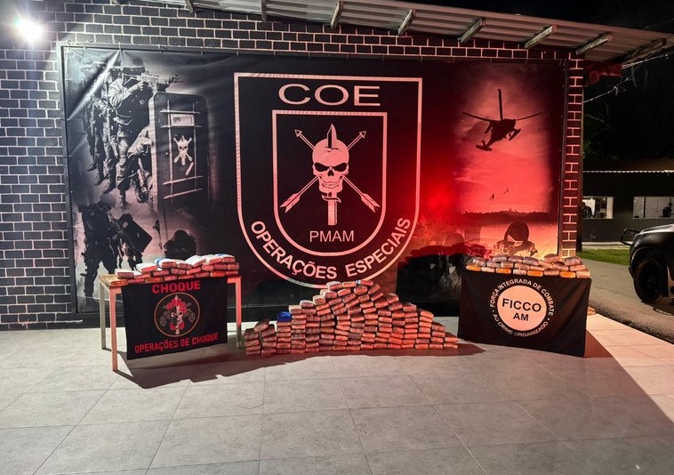 FLAGRANTE: FICCO/AM prende individuo armazenando 165 kg de entorpecentes