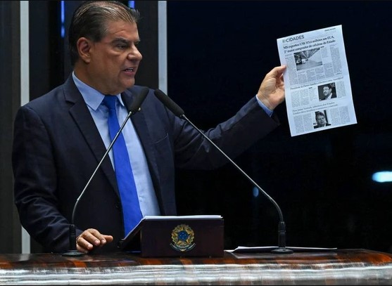 TARIFAÇO: Empresários americanos ignoram Eduardo e ajudam senadores brasileiros