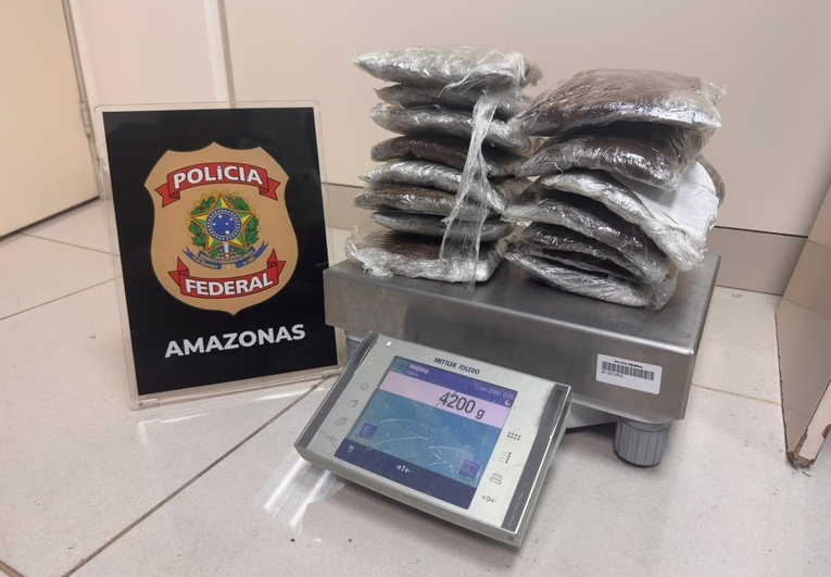 APREENSÃO: PF intercepta duas tentativas de tráfico de drogas em aeroporto internacional