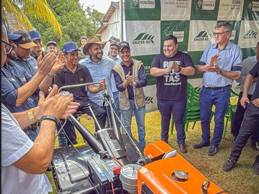 CÁSSIO GOIS: Deputado prestigia entrega do Prêmio ConCafé 2024 em Rolim de Moura