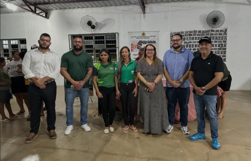 ELLIS REGINA: Vereadora ouve demandas no Cristal da Calama