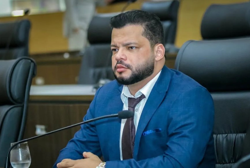 EDEVALDO NEVES: Deputado requer providências sobre falta de médicos vasculares na Rede Estadual