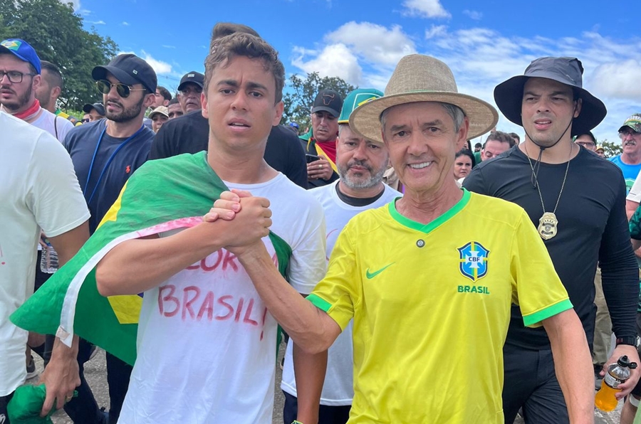 JAIME BAGATTOLI: Senador participa de caminhada mobilizada por Nikolas Ferreira