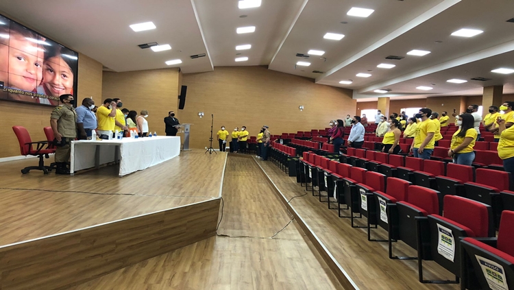 SETEMBRO AMARELO: Palestras de professores da Escola do Legislativo na ALE e no Teatro Banzeiros