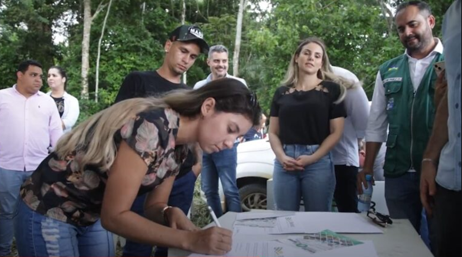 CRÉDITO FUNDIÁRIO: Governo de Rondônia entrega escritura pública para famílias rurais de Ariquemes