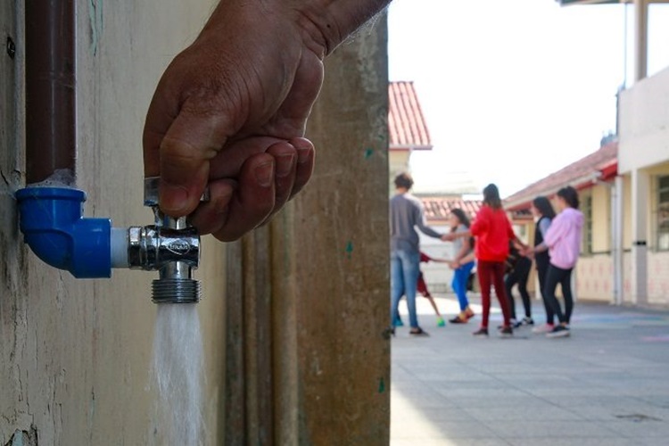 DIFÍCIL: Quase metade das escolas não tem todos os itens de saneamento básico