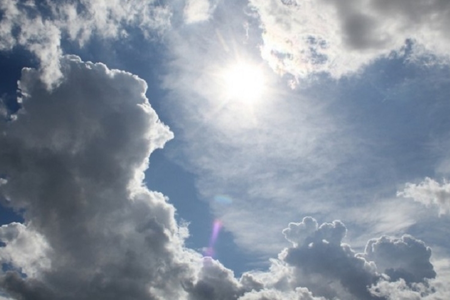 MORMAÇO: Sol, calor e possibilidade de chuva isolada em RO nesta terça