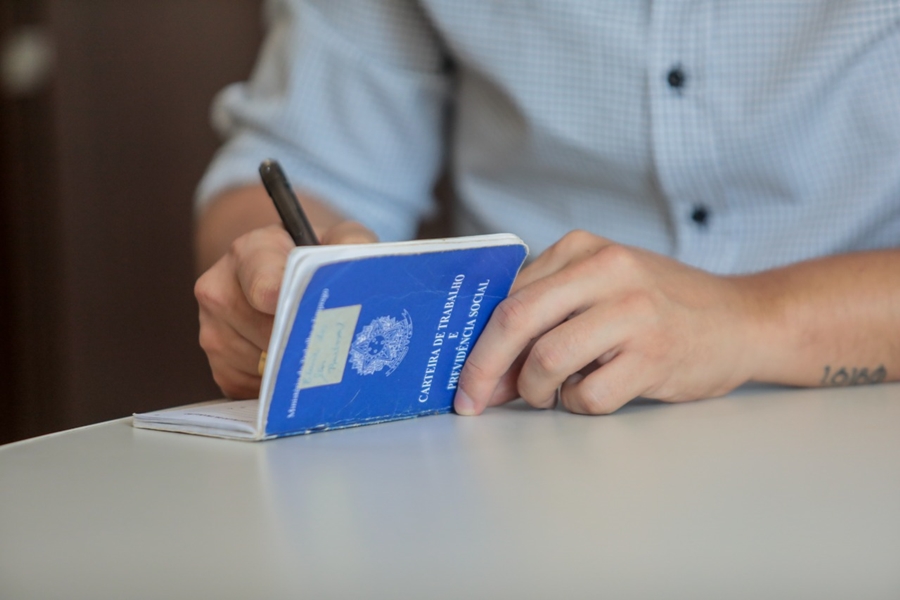 OPORTUNIDADES: Sine Municipal divulga 93 vagas de emprego nesta semana