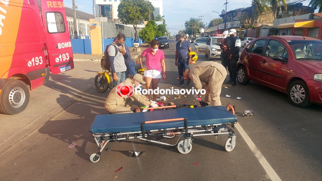 VEJA VÍDEO: Mototaxista sofre grave acidente com carro na frente do CPA