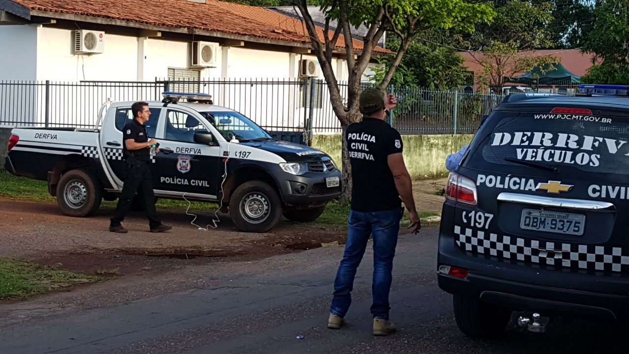 Policiais se revoltam ao prender ladrão de banco usando BMW em festa