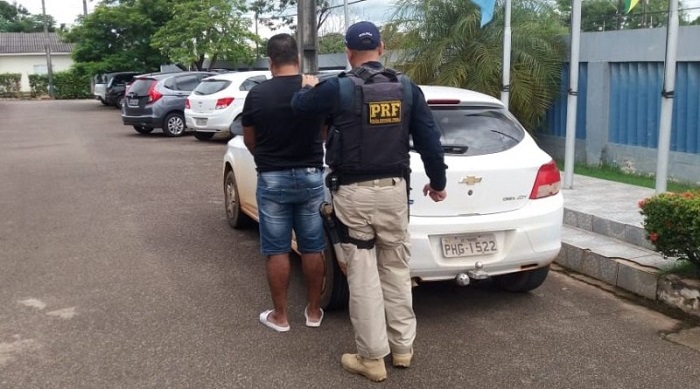 BR-364: PRF recupera carro clonado durante fiscalizações em Porto Velho