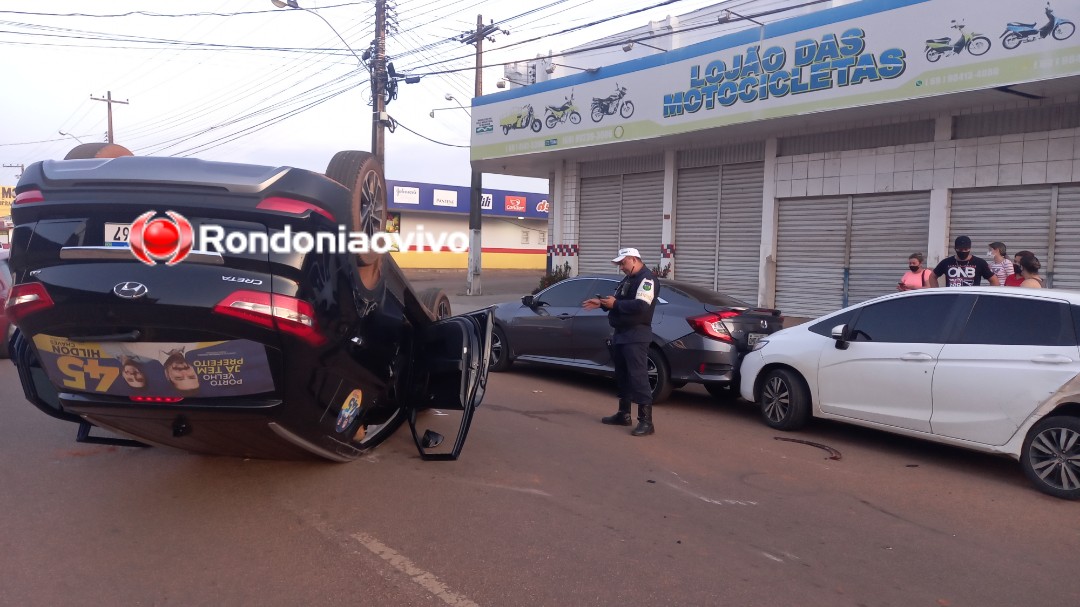 VÍDEO: Motorista fica ferido após capotamento envolvendo três veículos na capital