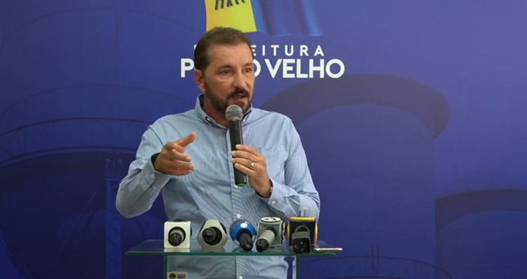 SAÚDE: Hildon anuncia vencedora de projeto para água e esgoto em Porto Velho