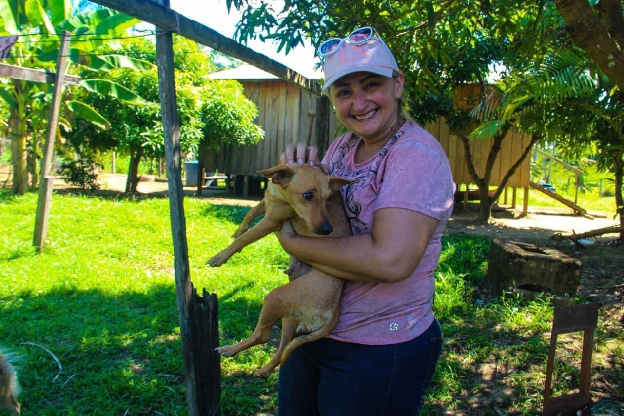 MÁRCIA SOCORRISTA: Através de indicação de Vereadora Vacinação Antirrábica é levada às ONGS