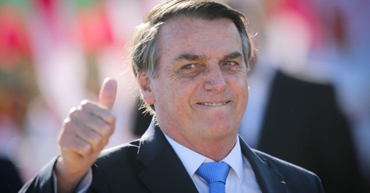 DIREITA: Bolsonaro vence disputa contra Moro em enquete do Rondoniaovivo 