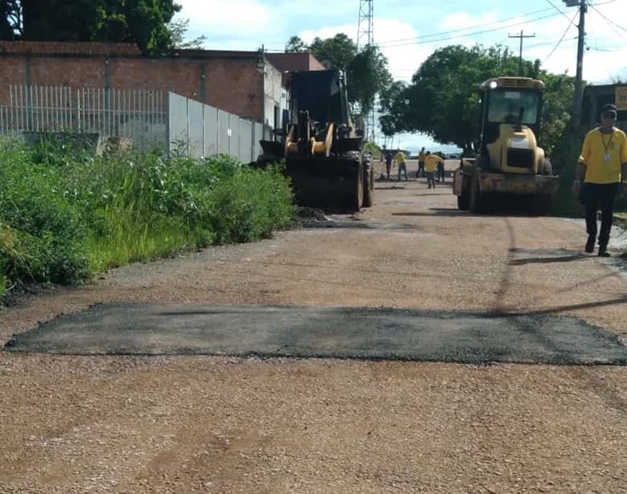 TAPA-BURACOS: Semob atende pedido da vereadora Ellis Regina e recupera trechos da rua Fábia