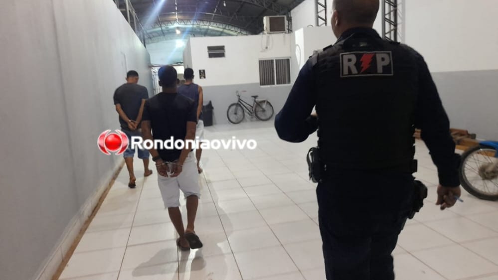 DISFARCE: Trio que puxava linha amarrada em drogas é preso pela PM 