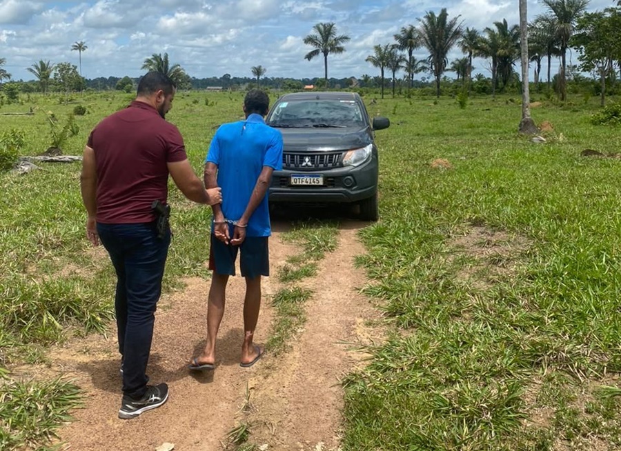 DESUMANO: Filho é acusado de agredir e expulsar os pais idosos de residência 